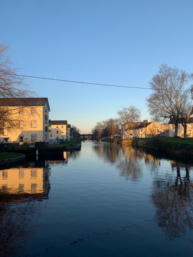 Stay Barrow Blueway - The Stables Monasterevin Exteriér fotografie